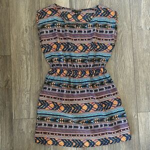 Bold City Triangles dress 🧡